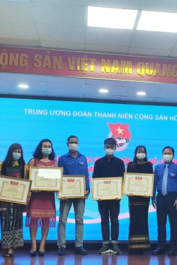 Gặp mặt các thanh niên tiêu biểu tham dự Đại hội đại biểu toàn quốc các dân tộc thiểu số Việt Nam lần thứ II