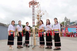 ​ Nghệ thuật trang trí cây nêu của người Co huyện Trà Bồng - Di sản văn hoá phi vật thể quốc gia