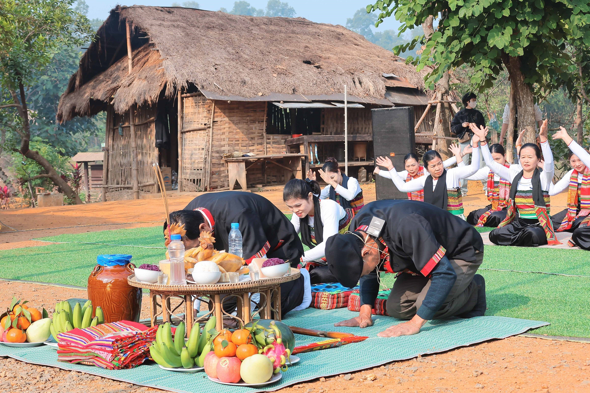 potal-le-mung-com-moi-cua-dong-bao-thai-tinh-thanh-hoa-7786117.jpg