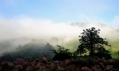 "Biển" mây mờ ảo ở Điện Biên