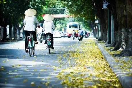 Thời tiết ngày 21/6: Trung Bộ nắng nóng lan rộng, Tây Bắc Bộ nhiều vùng có mưa dông kèm gió giật