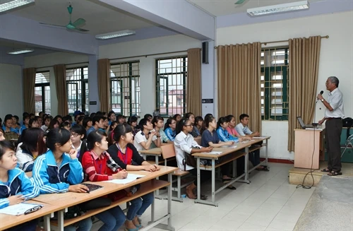 Kết thúc xét tuyển nguyện vọng bổ sung đợt 1: các trường nhóm giữa và nhóm dưới vẫn thiếu rất nhiều thí sinh