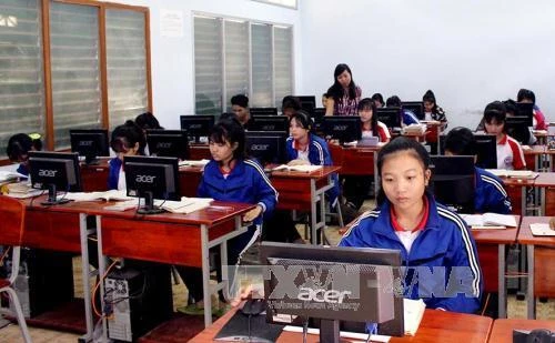 Khánh Hòa ưu tiên giải quyết việc làm cho sinh viên mới ra trường là người dân tộc thiểu số