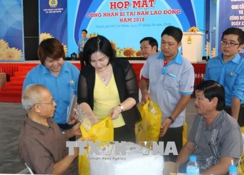 Thành phố Hồ Chí Minh họp mặt, động viên công nhân bị tai nạn lao động