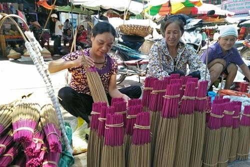 Nghề làm hương của người Tày, Nùng