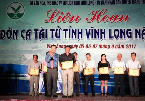 Vĩnh Long phát huy và bảo tồn nghệ thuật đờn ca tài tử