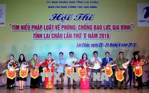 Lai Châu: Bế mạc Hội thi “Tìm hiểu pháp luật về phòng, chống bạo lực gia đình”