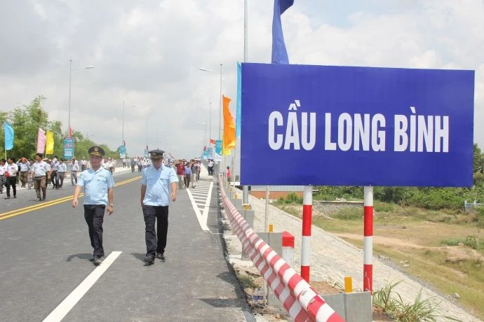 Hình ảnh tại lễ khánh thành cầu Long Bình-Chrey Thom kết nối Việt Nam - Campuchia . Ảnh : hcc.viettel.vn 