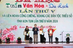 Rực rỡ sắc màu bản sắc văn hóa Kon Tum