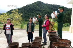 Những hạt nhân nòng cốt trong phát triển kinh tế - xã hội, giảm nghèo vùng biên Tây Giang