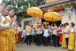  Đồng bào Khmer Hậu Giang mừng Lễ Dâng y Kathina 