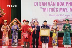 Lan tỏa giá trị áo dài Huế trong cuộc sống đương đại